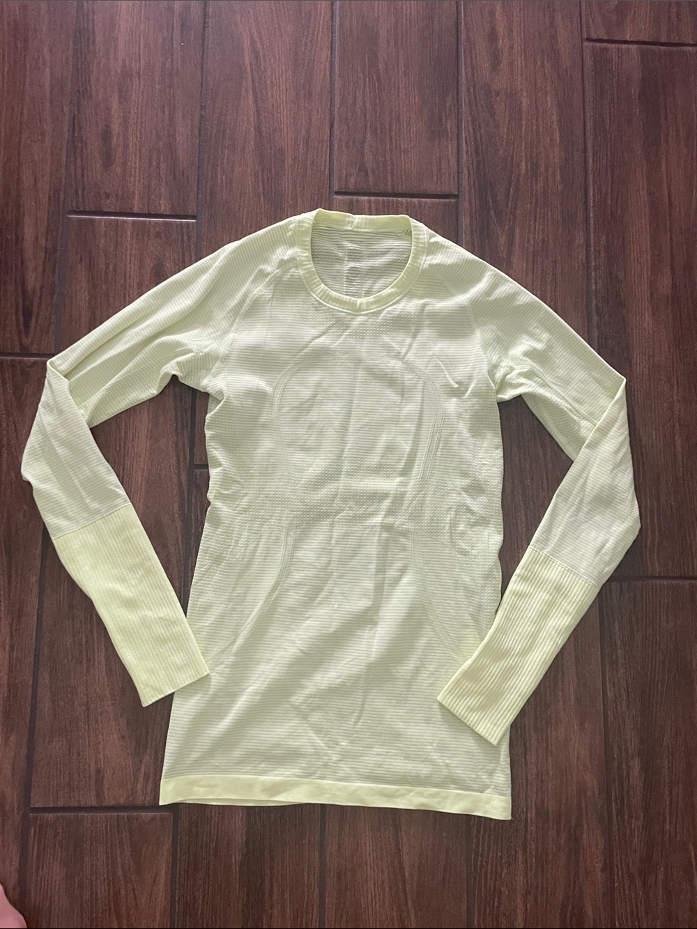Lululemon Swiftly Long Sleeve Top Size 6